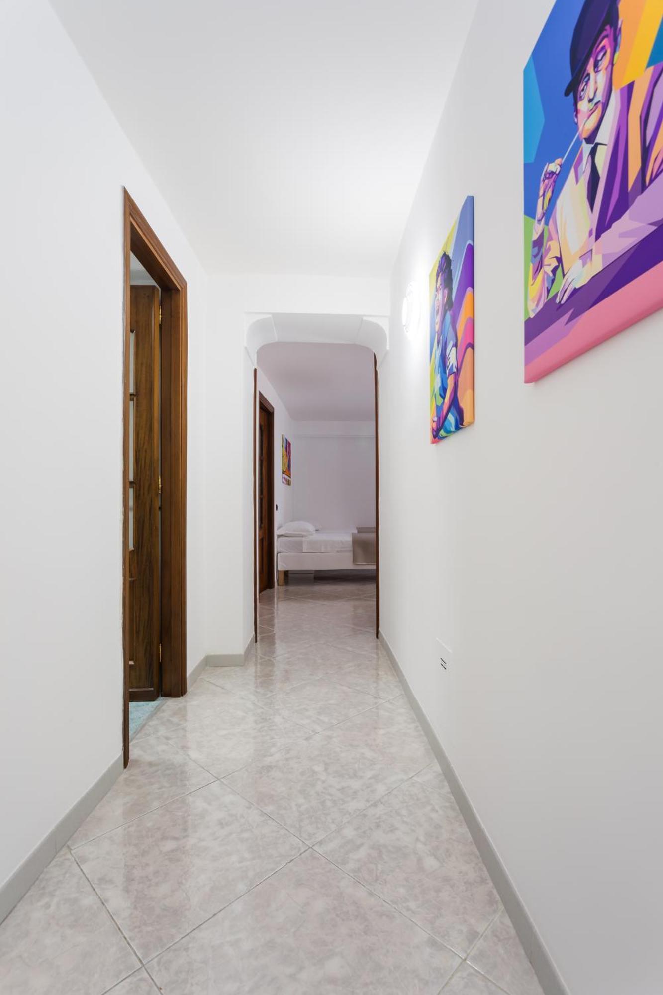 Covino House By Dimorra Apartment เนเปิลส์ ภายนอก รูปภาพ